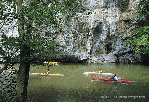 cano sur la Lesse